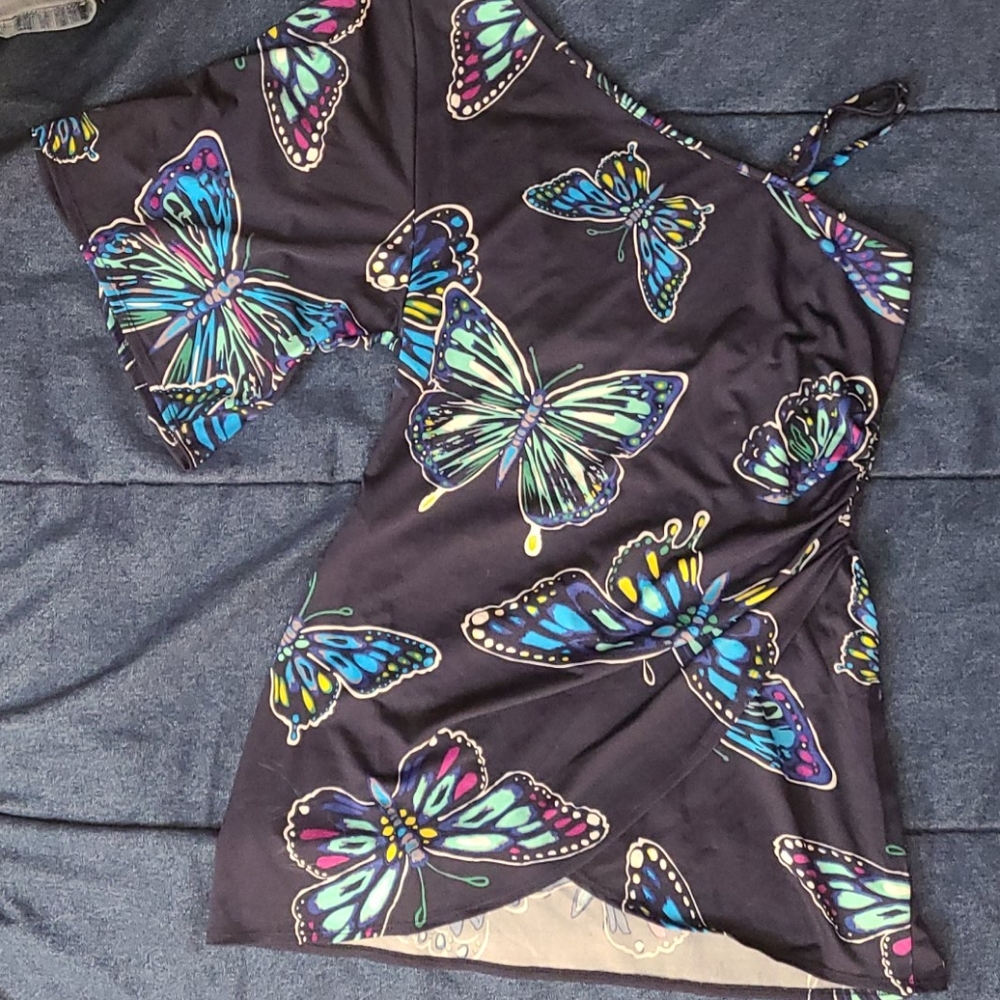 Cute blouse